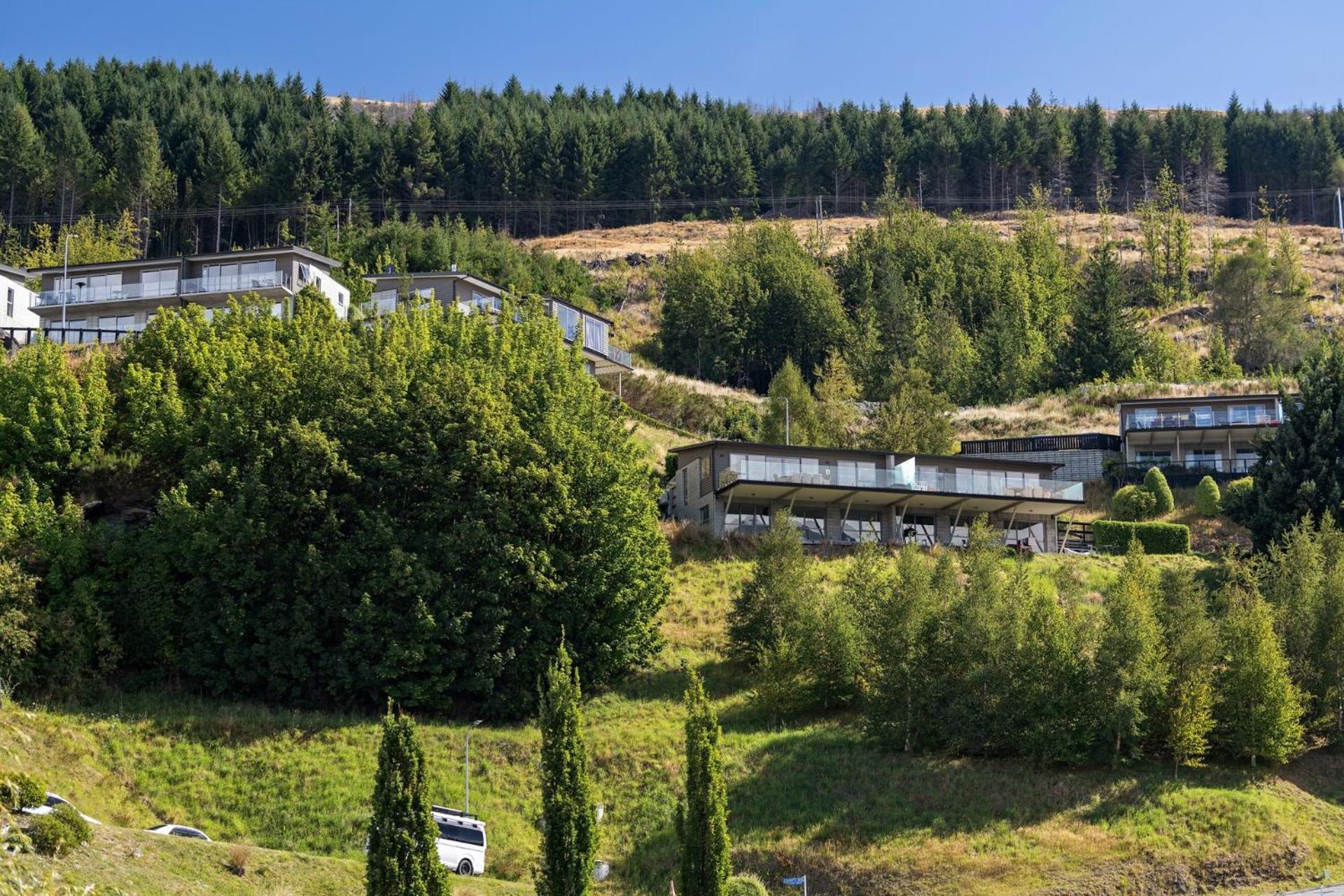 Remarkable Views On Goldrush Квинстаун Экстерьер фото